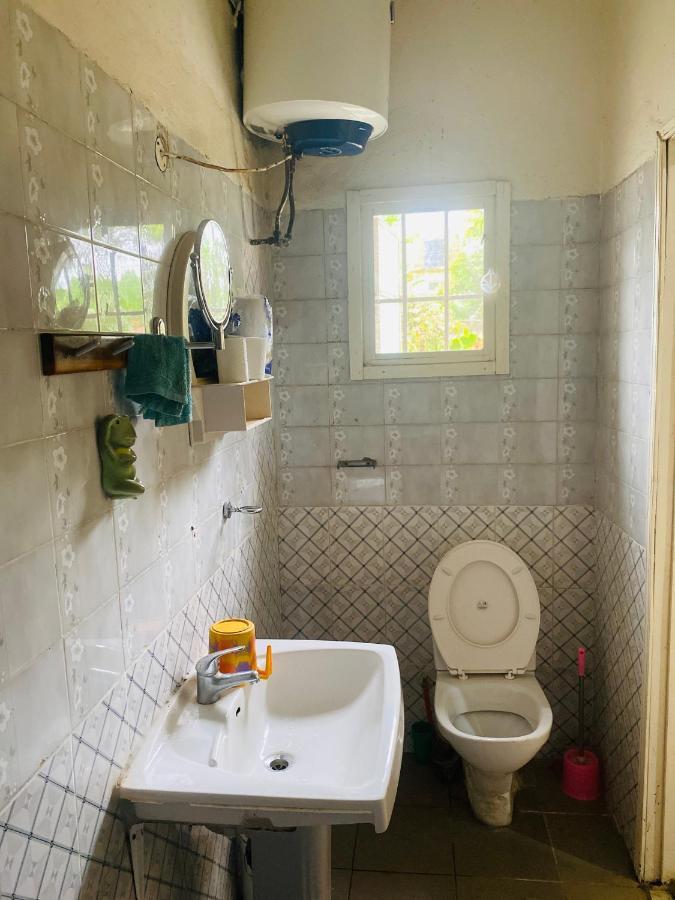 One World Village Guesthouse Bakau ภายนอก รูปภาพ